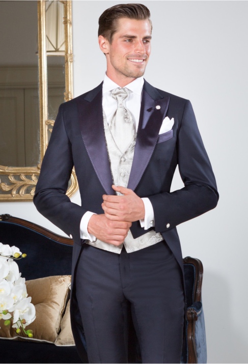 Вид спереди